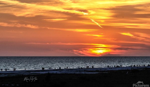 SUNSET SIESTA BEACH