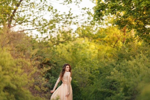 The Beauty Of Natural Settings Captured In Timeless Portraits